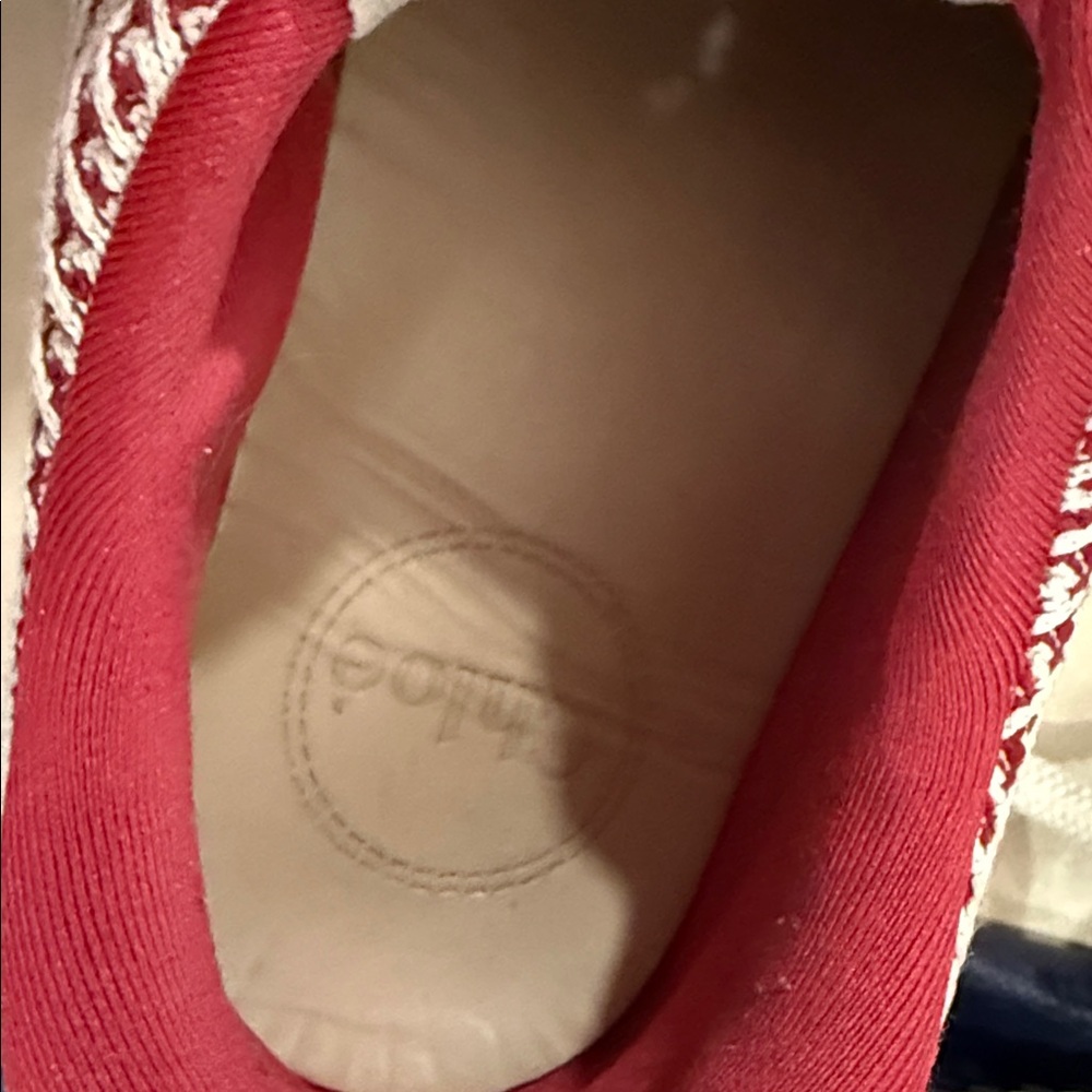 CHLOE Nama Low Top Sneakers - Picture 7 of 8